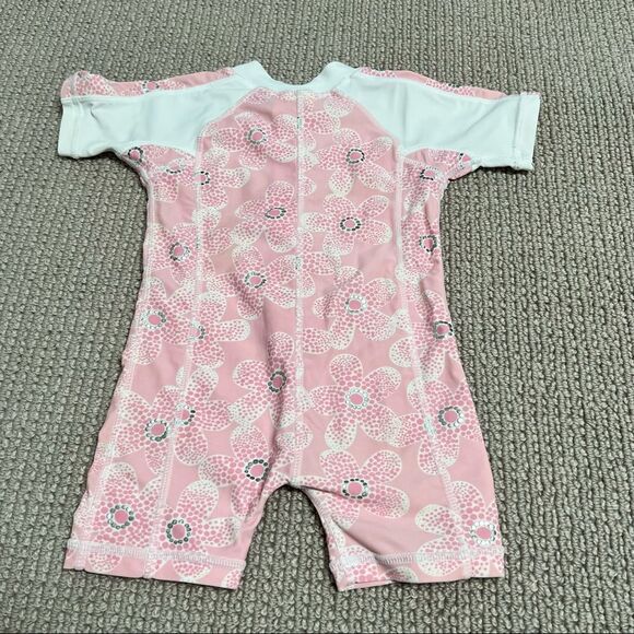 Snapper Rock Patterned Short Sleeve One Piece Zip Girl’s Rashguard - 0-6 months - Picture 3 of 6